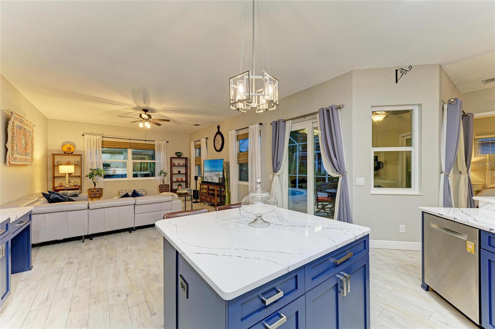 12175 MAPLE RIDGE DR