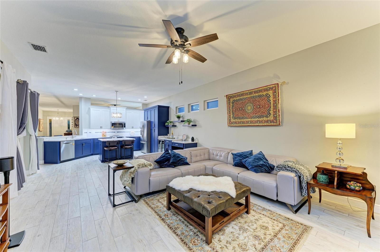 12175 MAPLE RIDGE DR