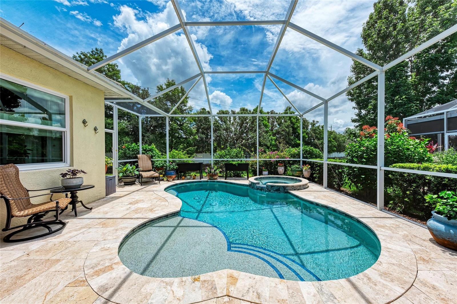 12175 MAPLE RIDGE DR