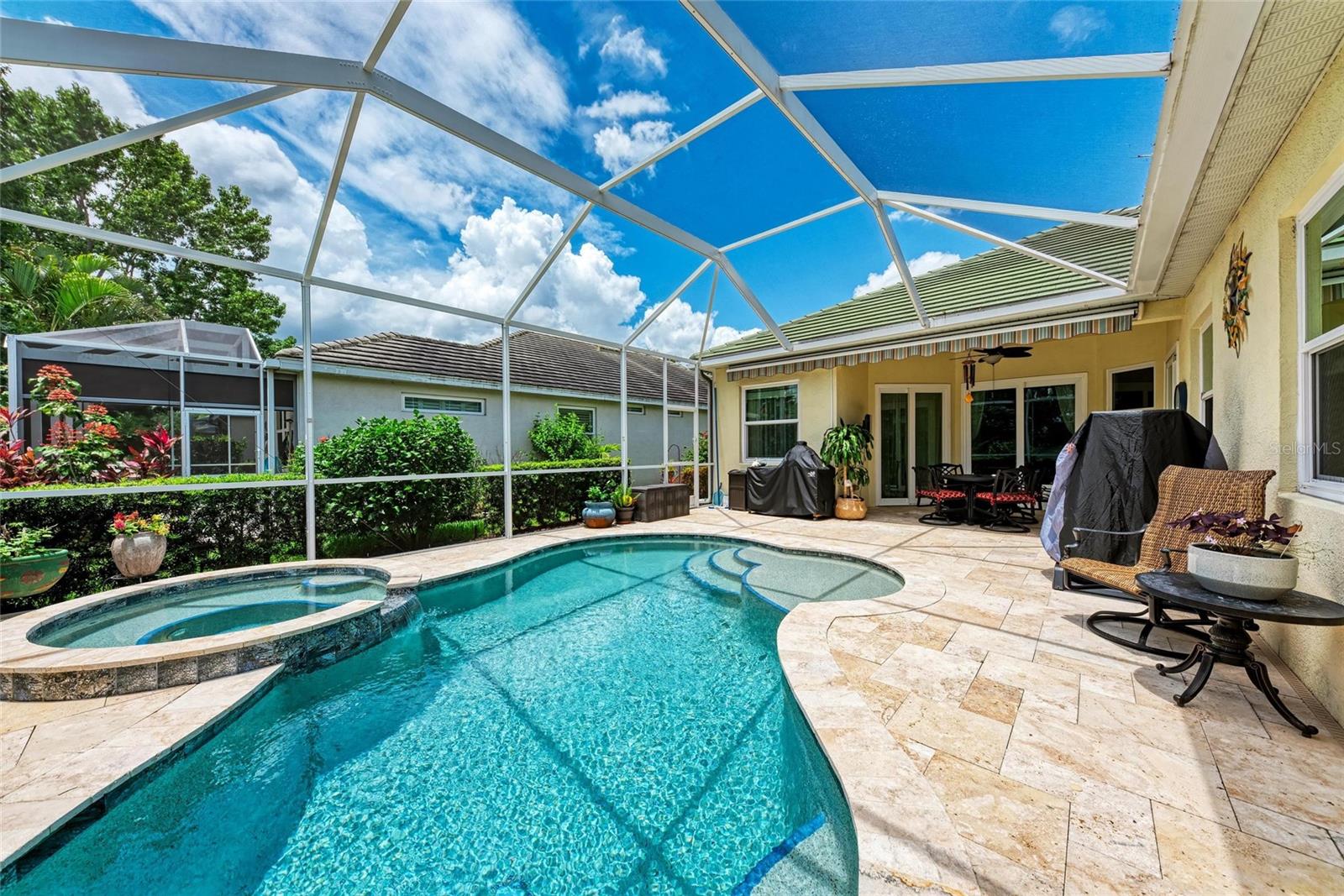 12175 MAPLE RIDGE DR