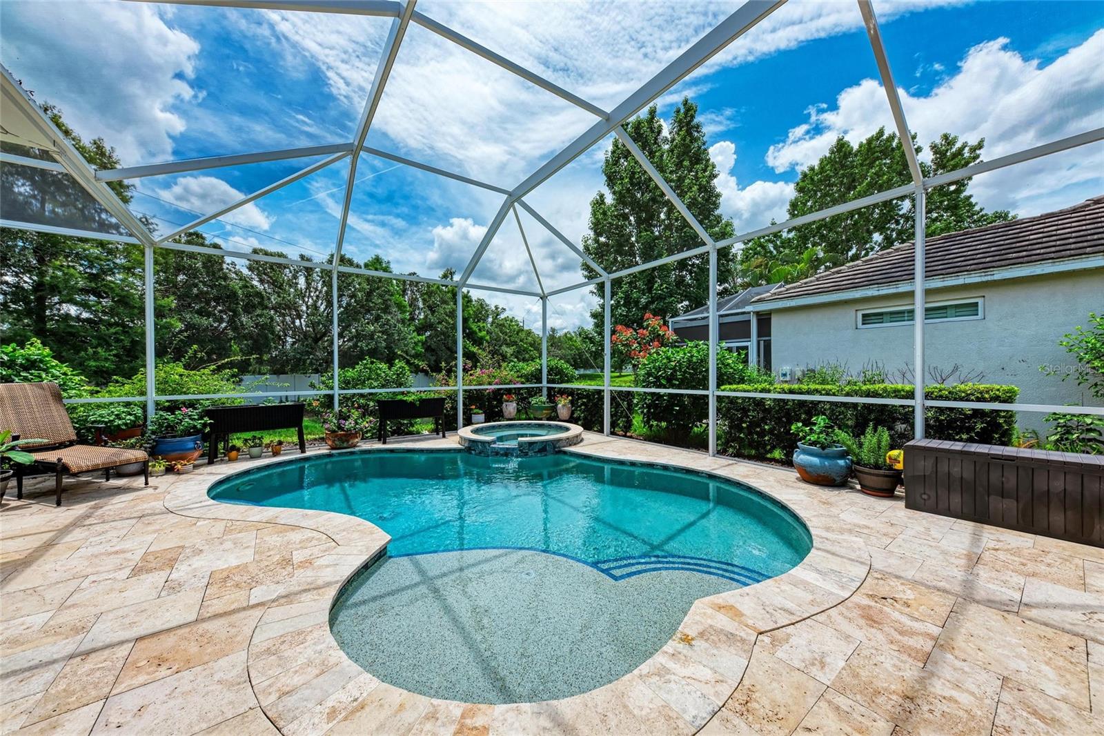 12175 MAPLE RIDGE DR