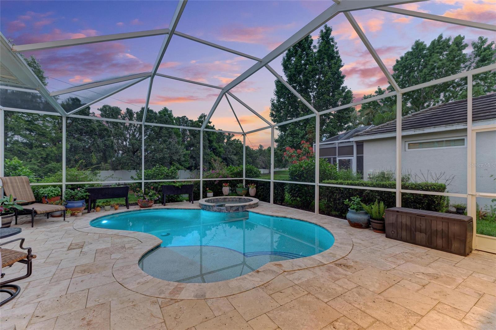 12175 MAPLE RIDGE DR