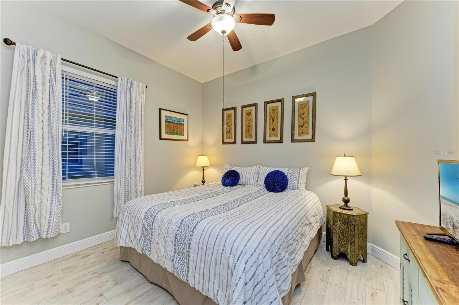 12175 MAPLE RIDGE DR