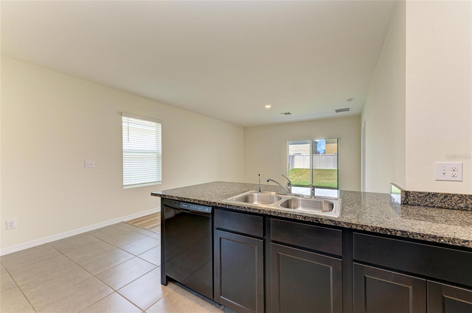 4206 PARK WILLOW AVE