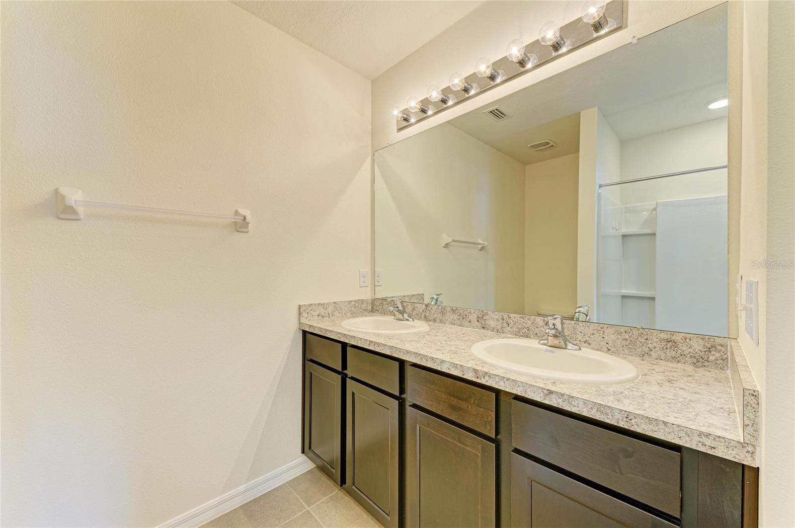 4206 PARK WILLOW AVE