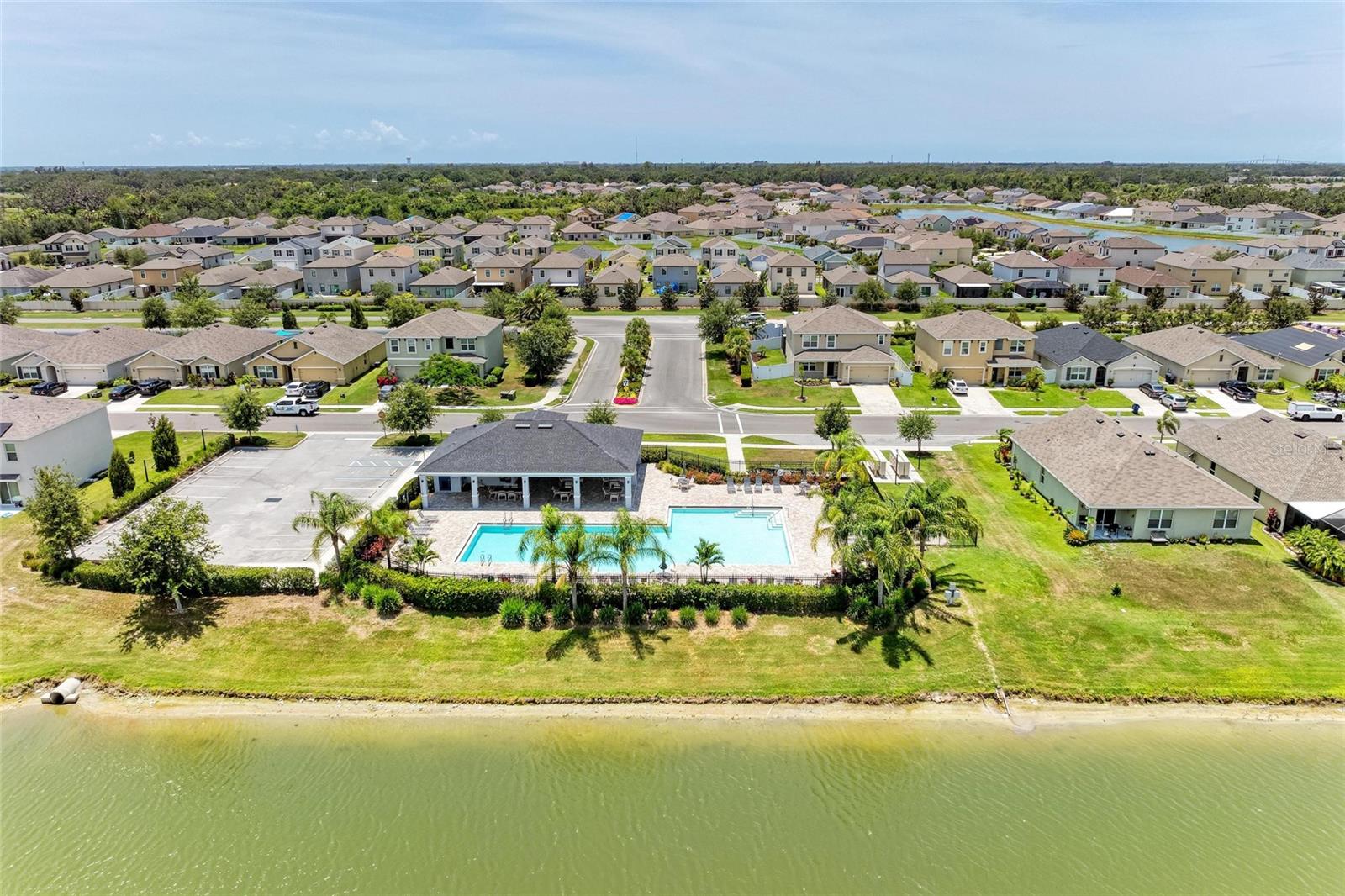 4206 PARK WILLOW AVE