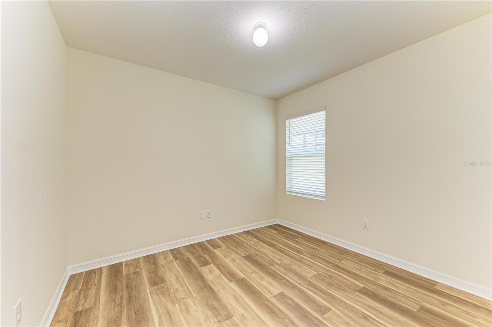 4206 PARK WILLOW AVE