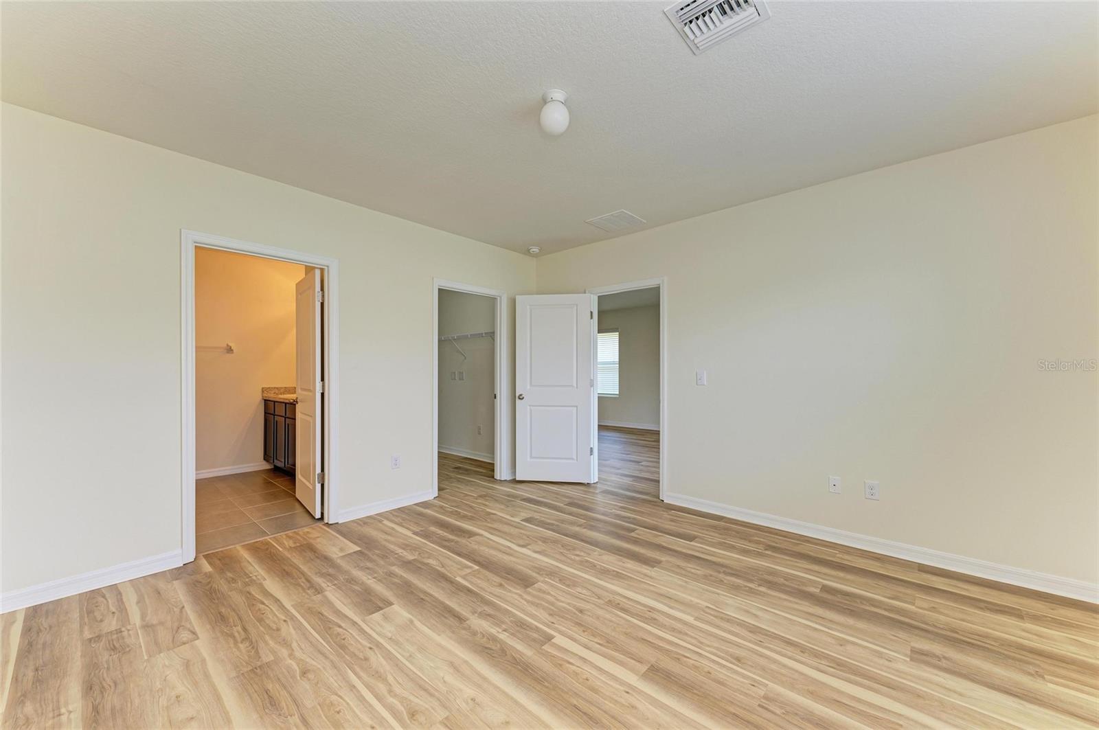 4206 PARK WILLOW AVE