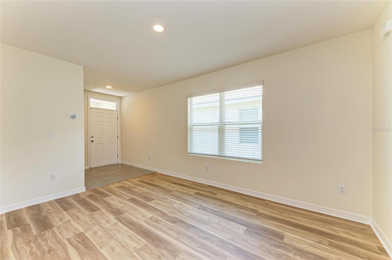 4206 PARK WILLOW AVE