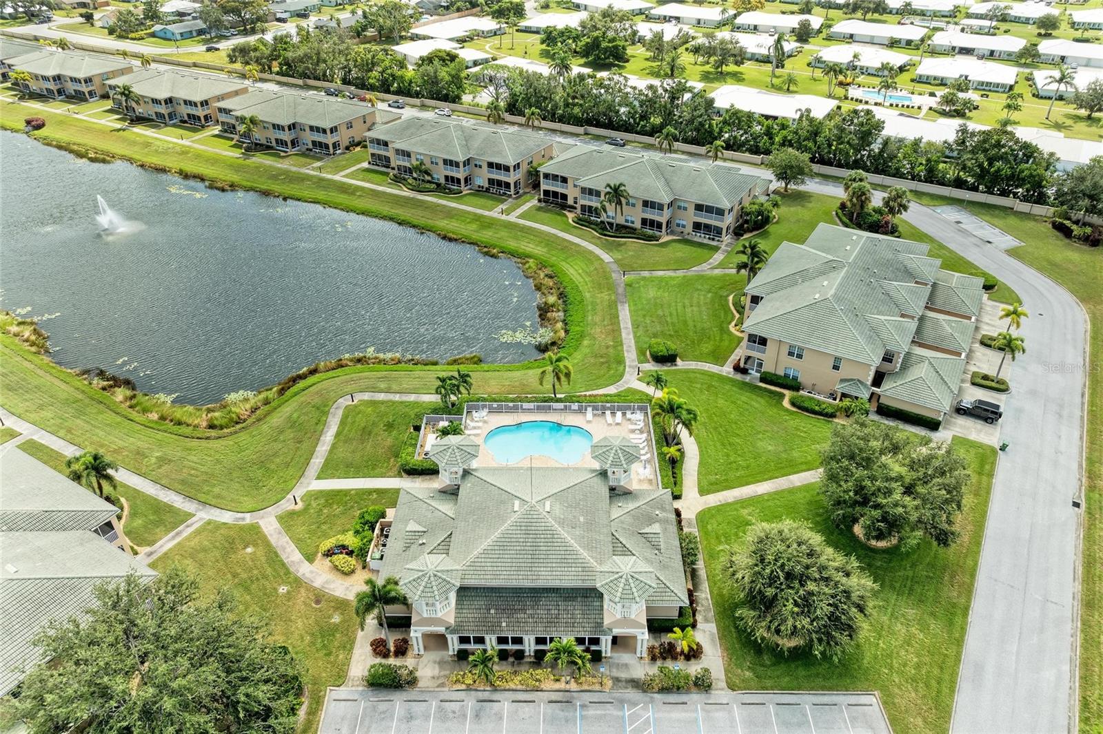 6654 7TH AVENUE CIR W #6654