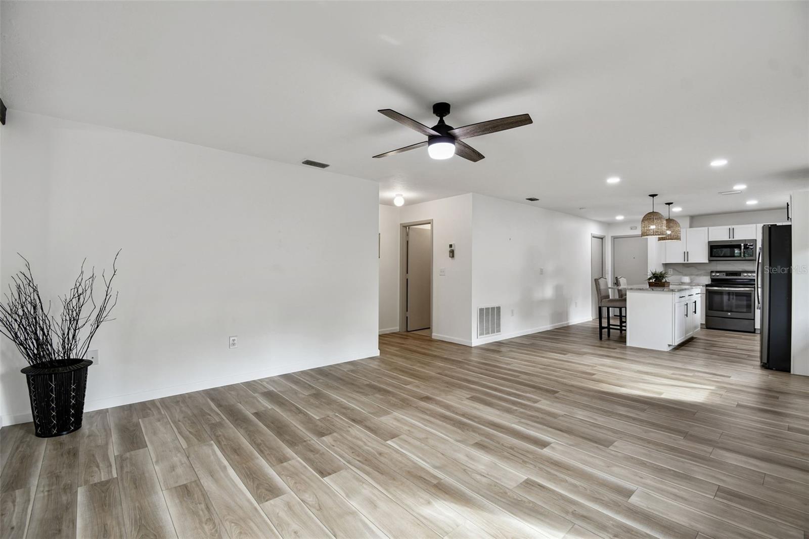 3500 EL CONQUISTADOR PKWY #301