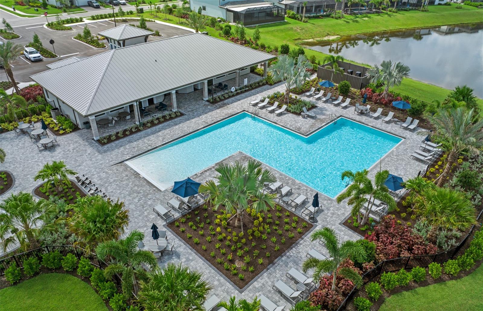 16305 PEBBLE RIDGE DR