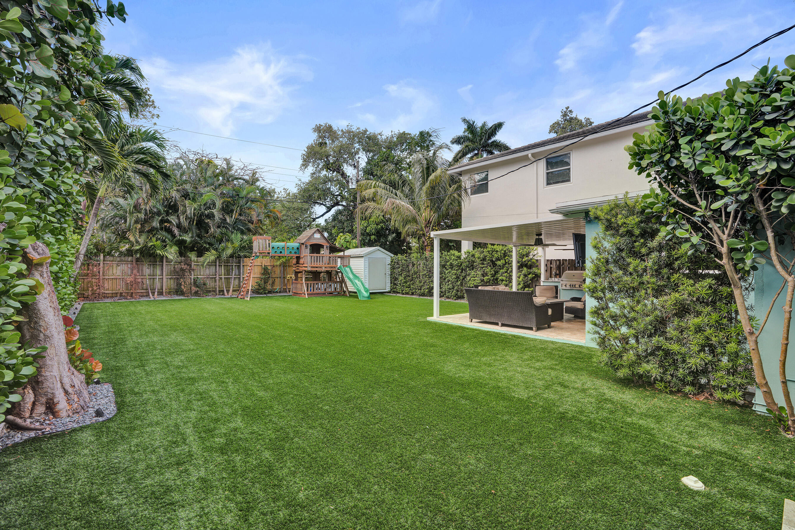 846 SW 11th Court