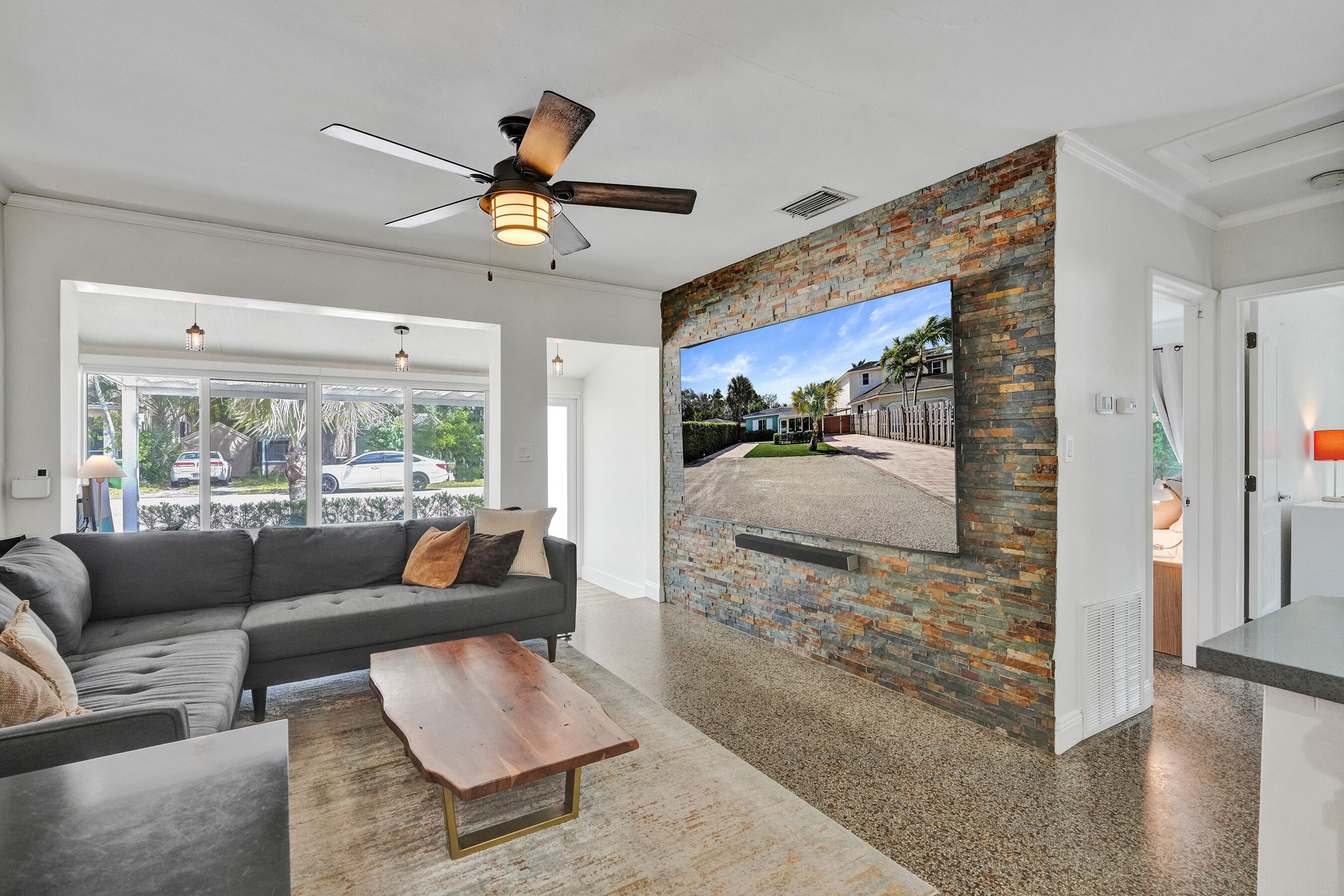 846 SW 11th Court