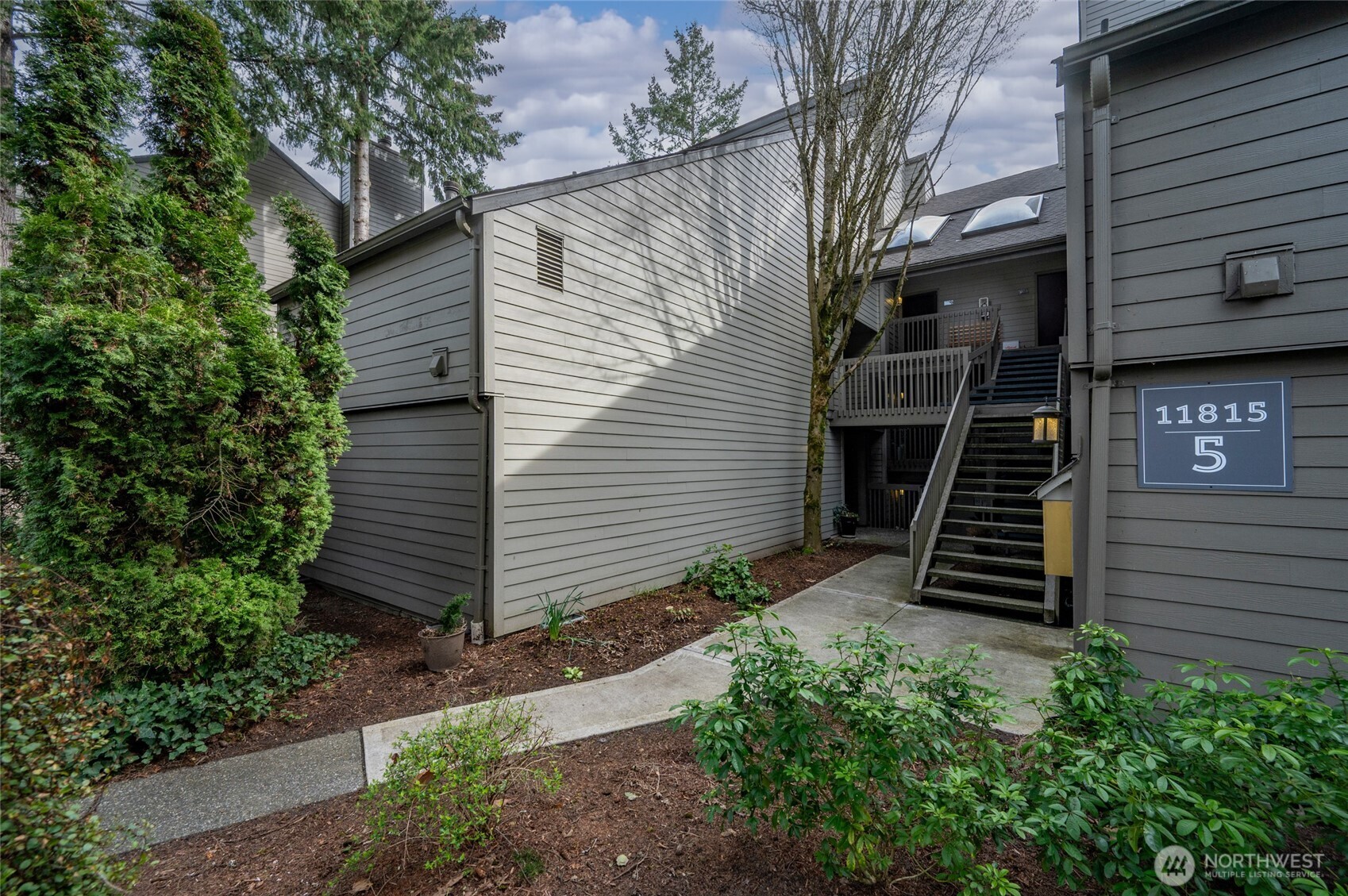 11815 93rd Lane NE Unit: 301
