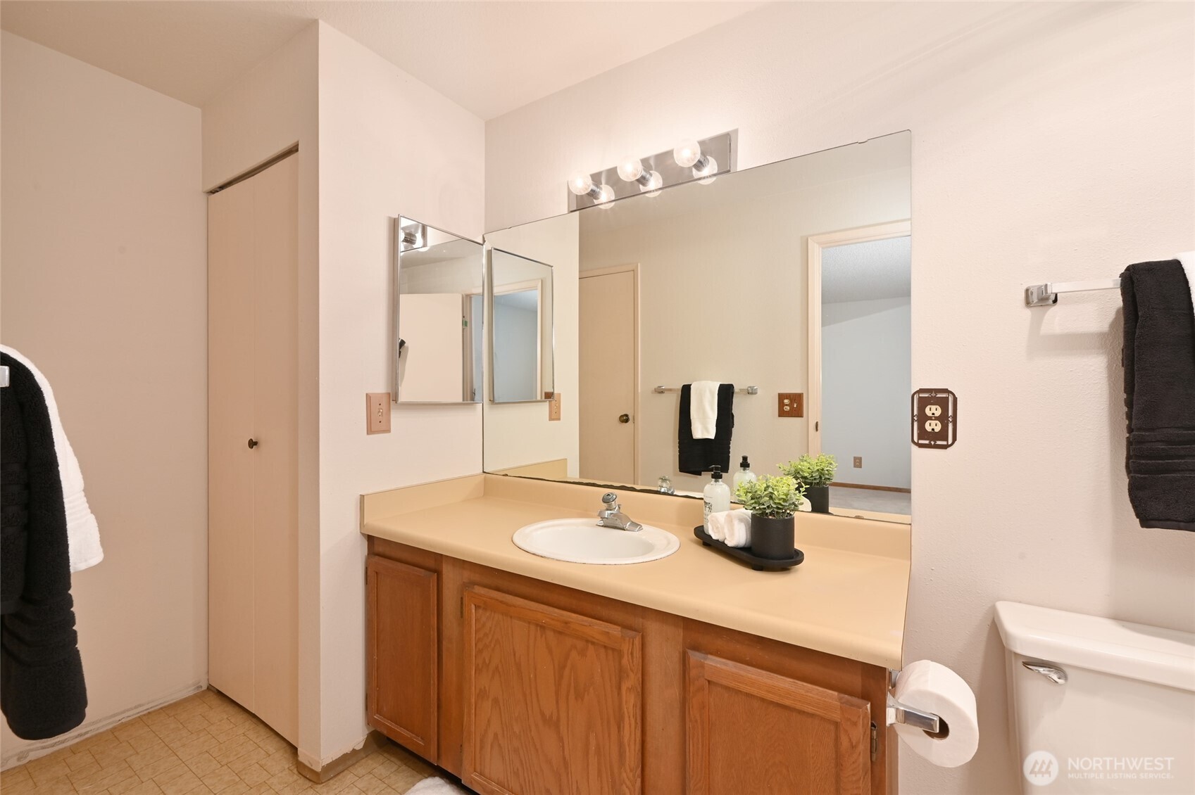 11815 93rd Lane NE Unit: 301