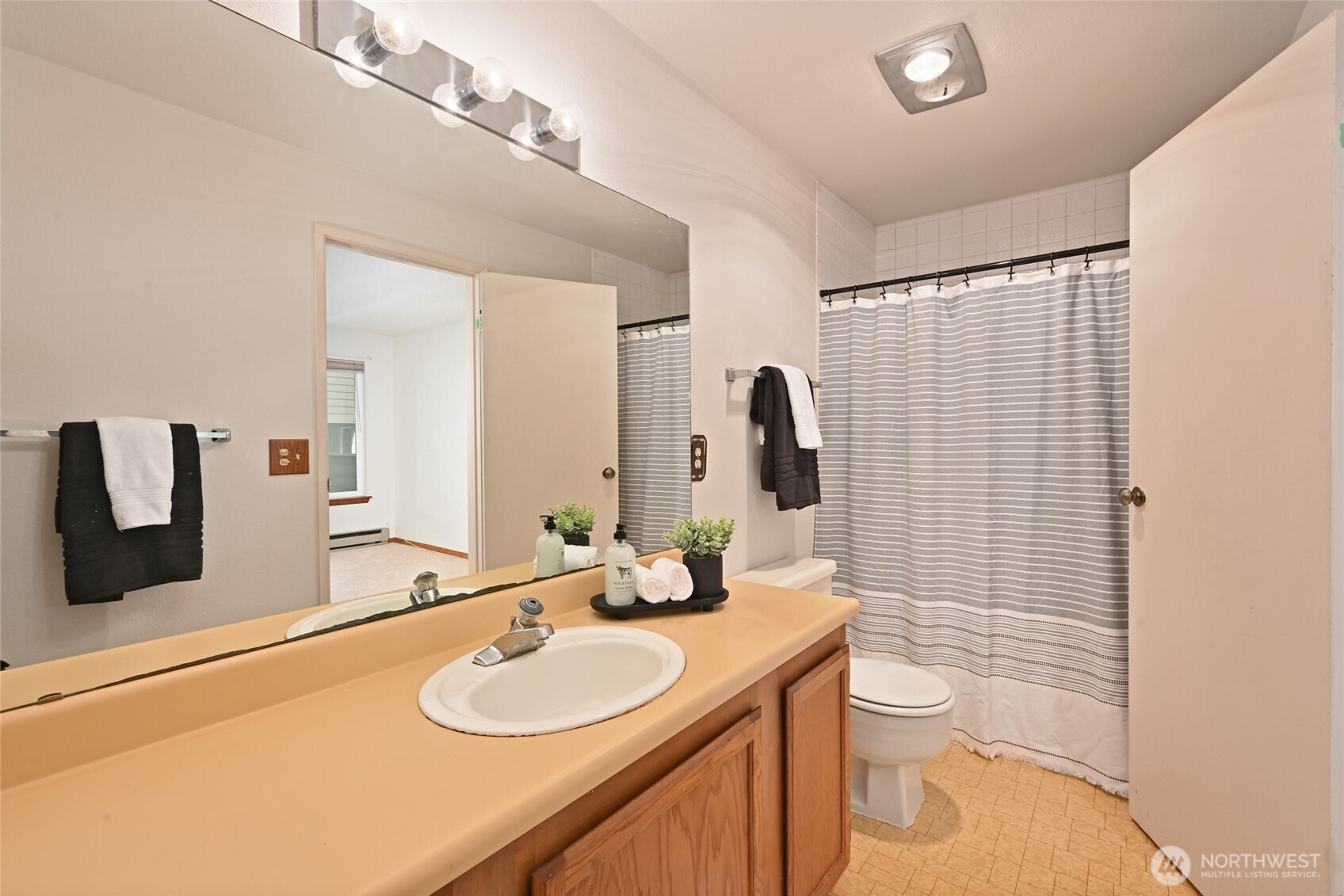 11815 93rd Lane NE Unit: 301