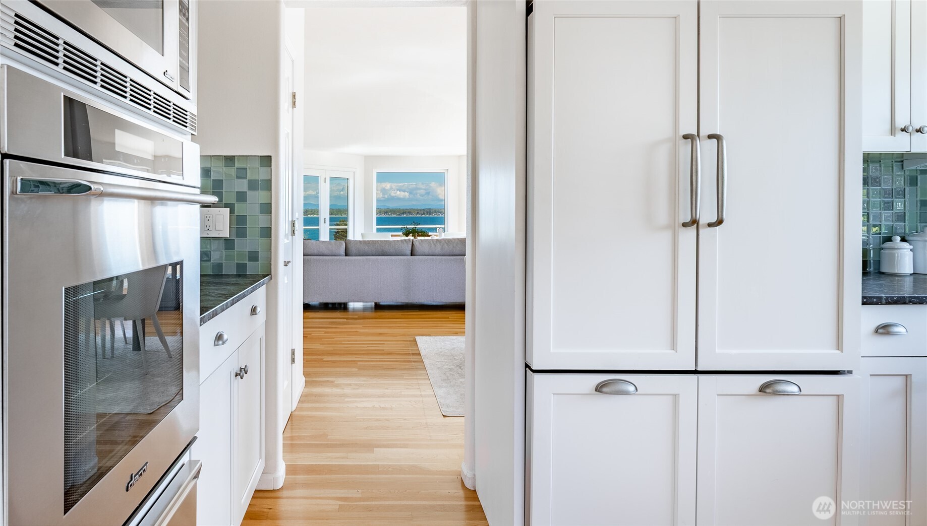 8012 Chinook Way