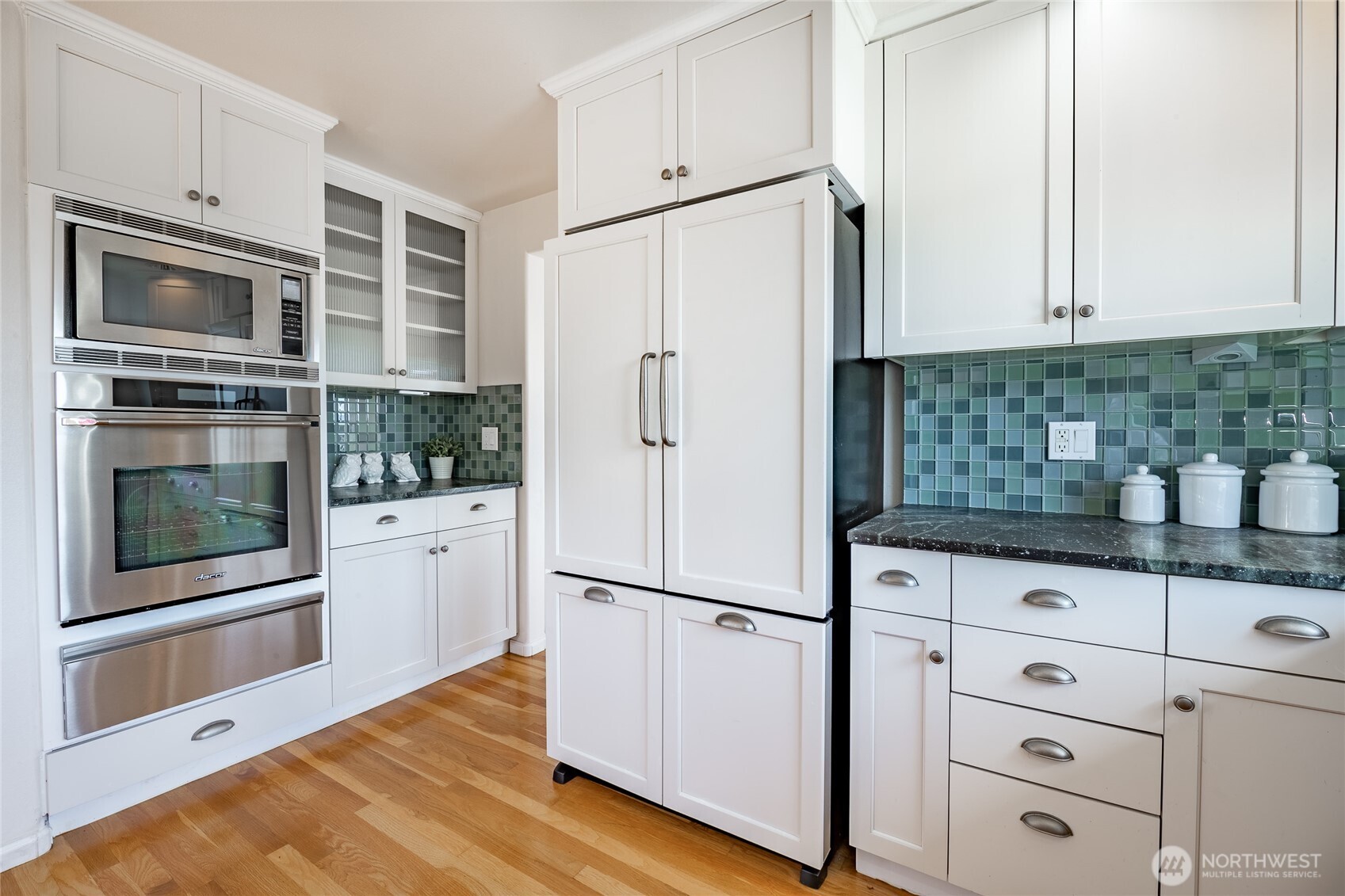 8012 Chinook Way