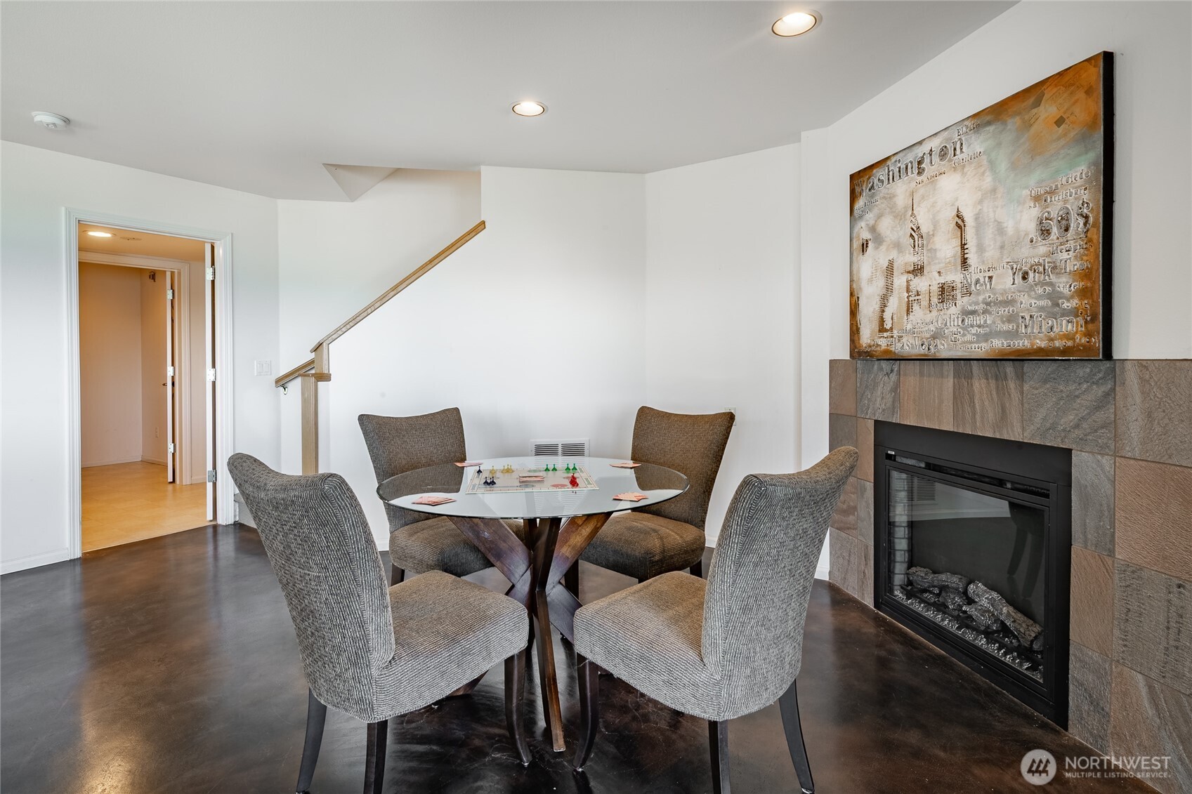 8012 Chinook Way
