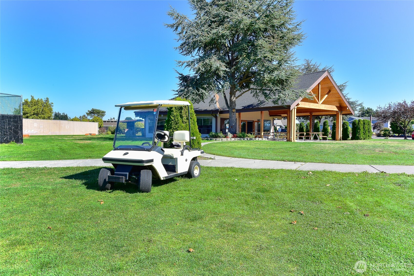 8012 Chinook Way