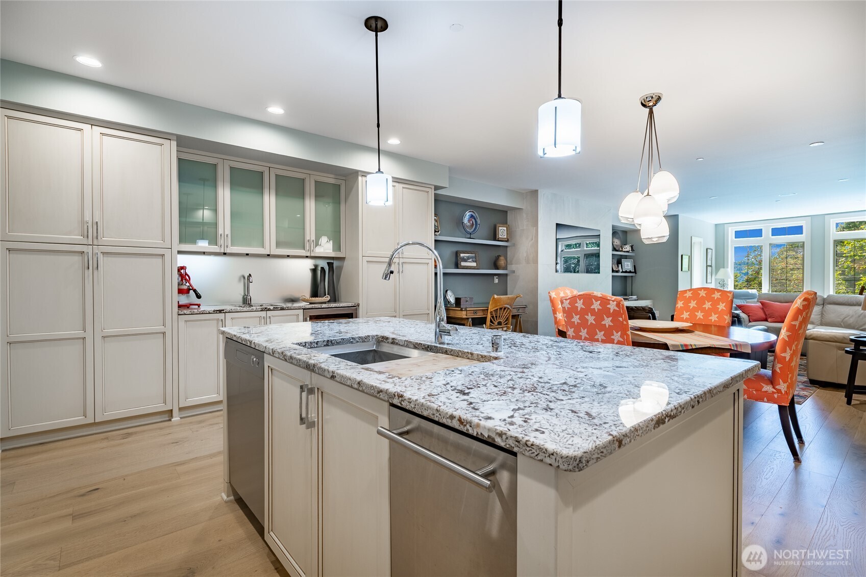 9525 Semiahmoo Parkway Unit: A204