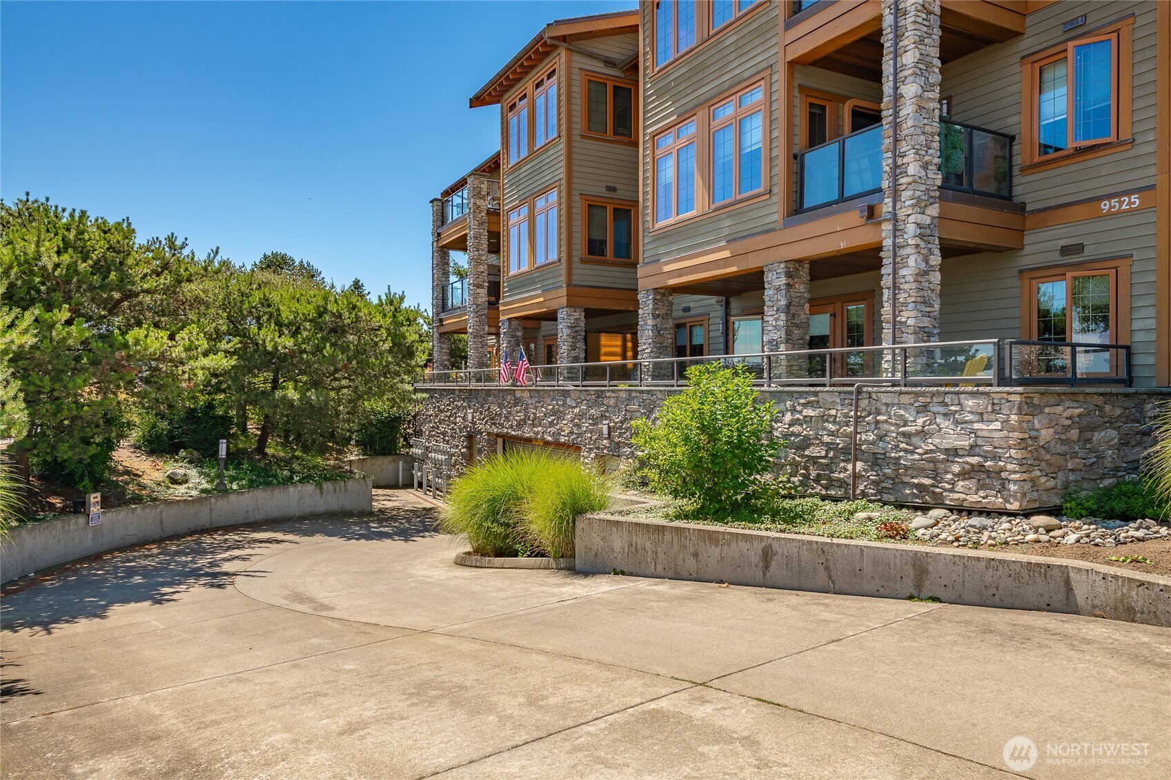 9525 Semiahmoo Parkway Unit: A204