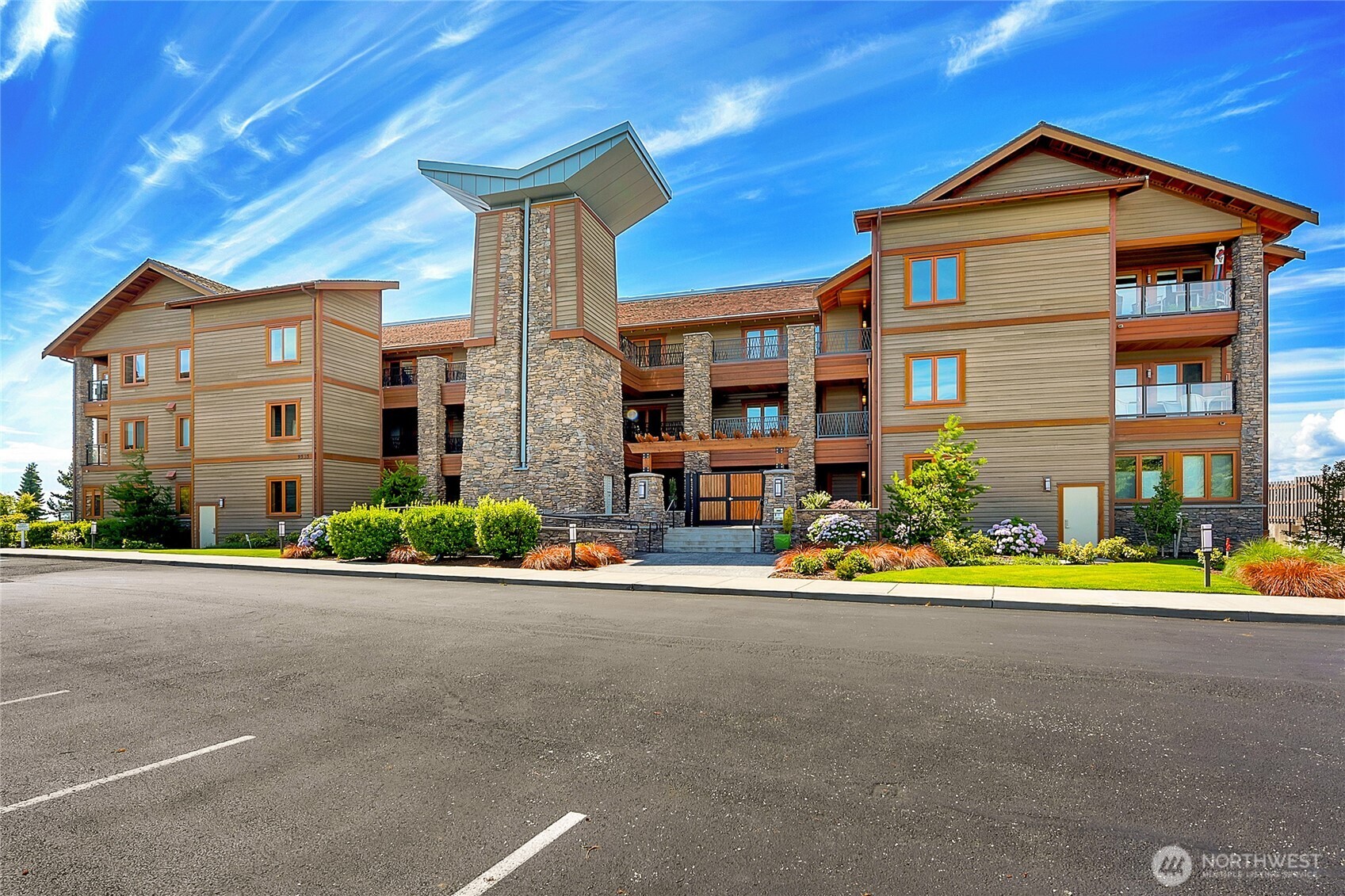 9525 Semiahmoo Parkway Unit: A204