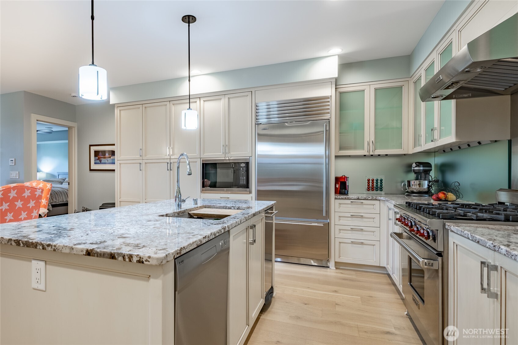 9525 Semiahmoo Parkway Unit: A204