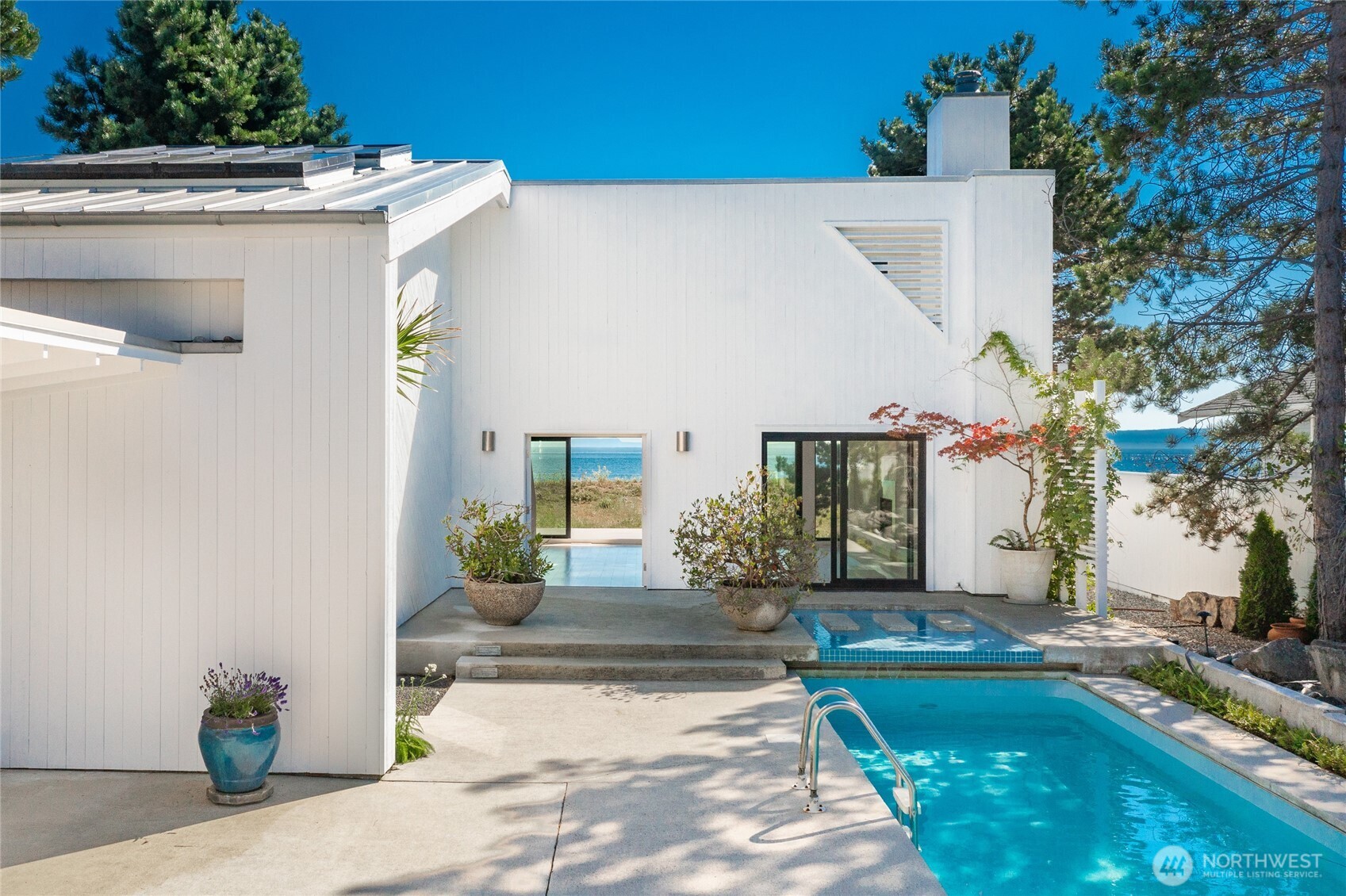 1613 Edwards Drive