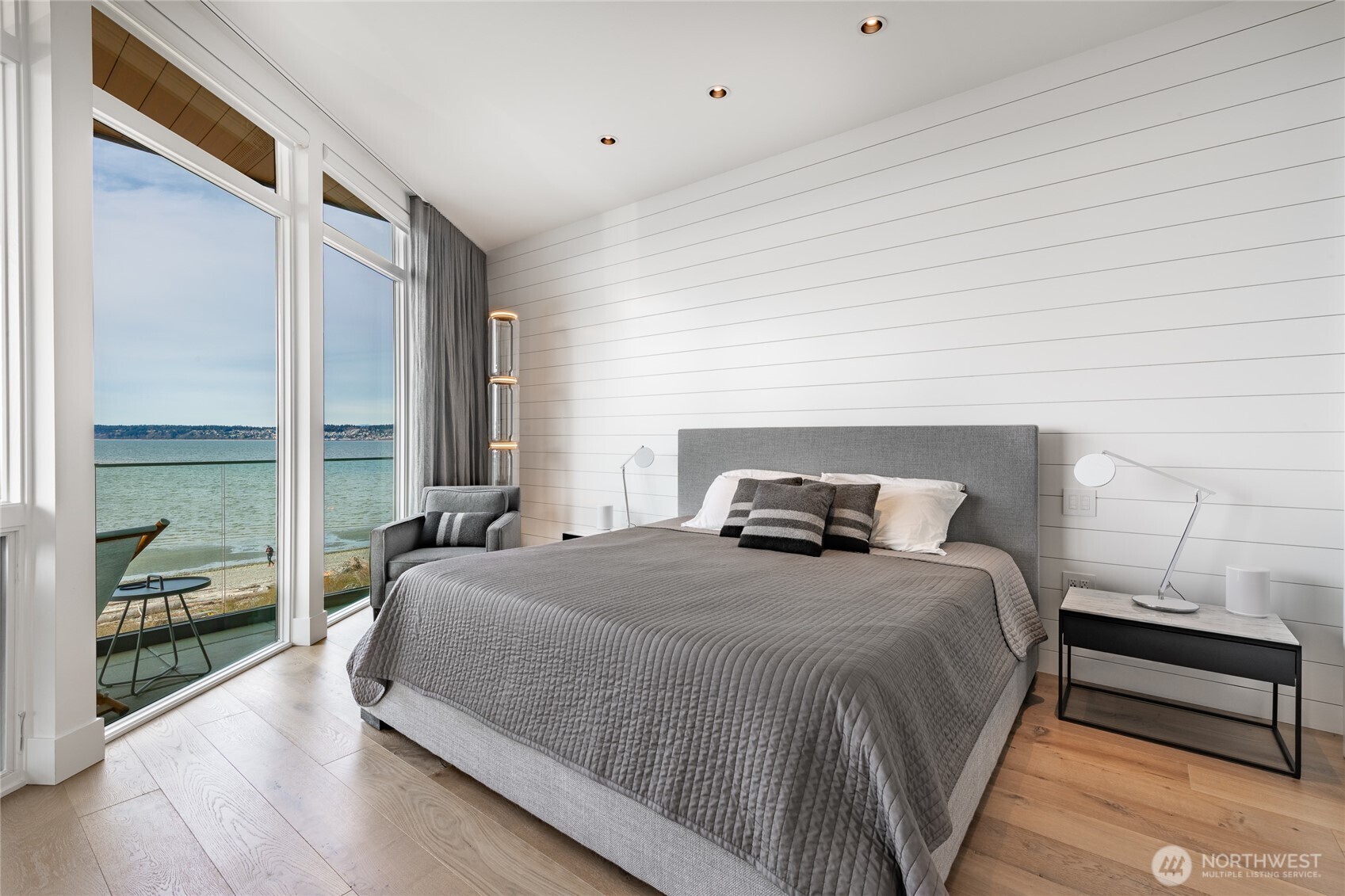 9545 Semiahmoo Parkway Unit: 201