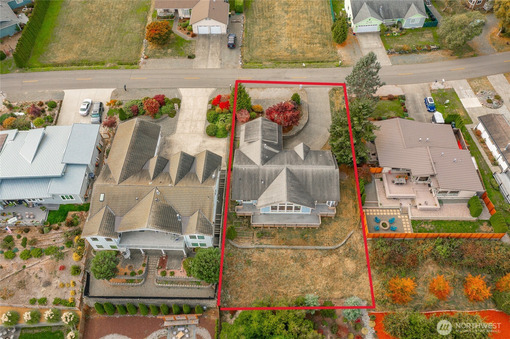 8124 Comox Rd