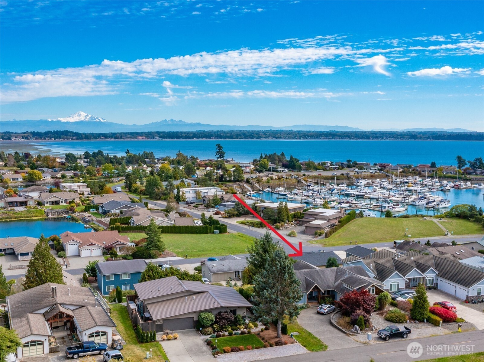 8124 Comox Rd