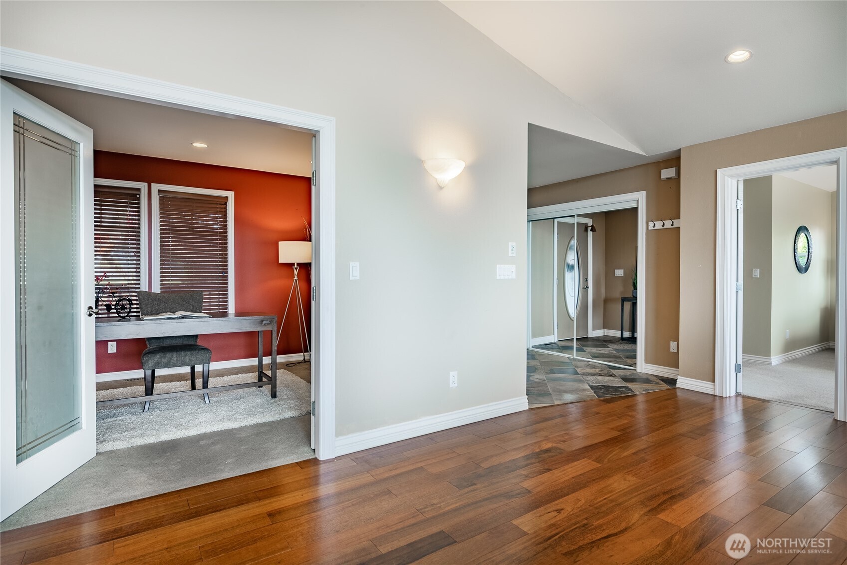 8124 Comox Rd