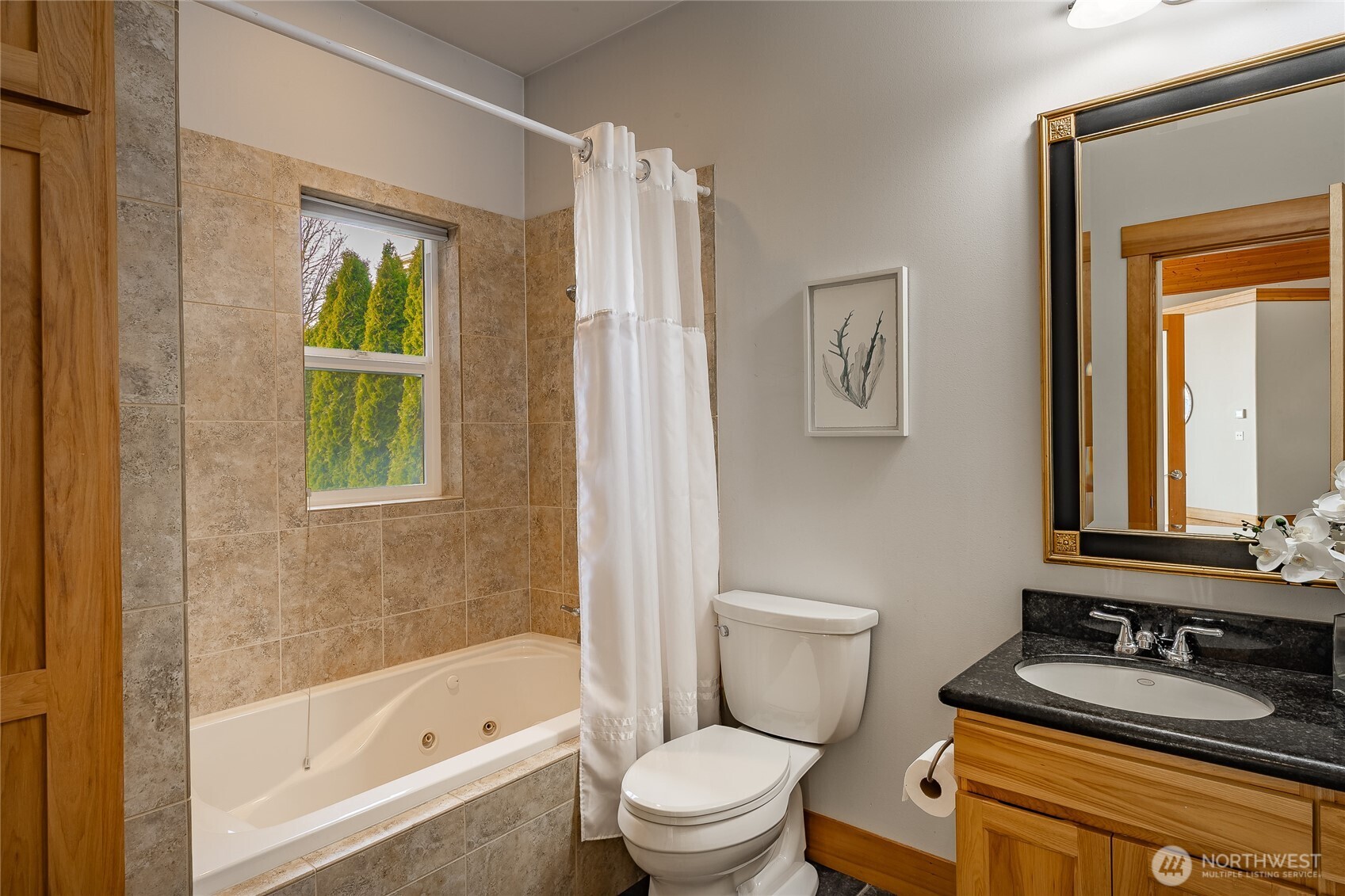 2176 Montfort Avenue