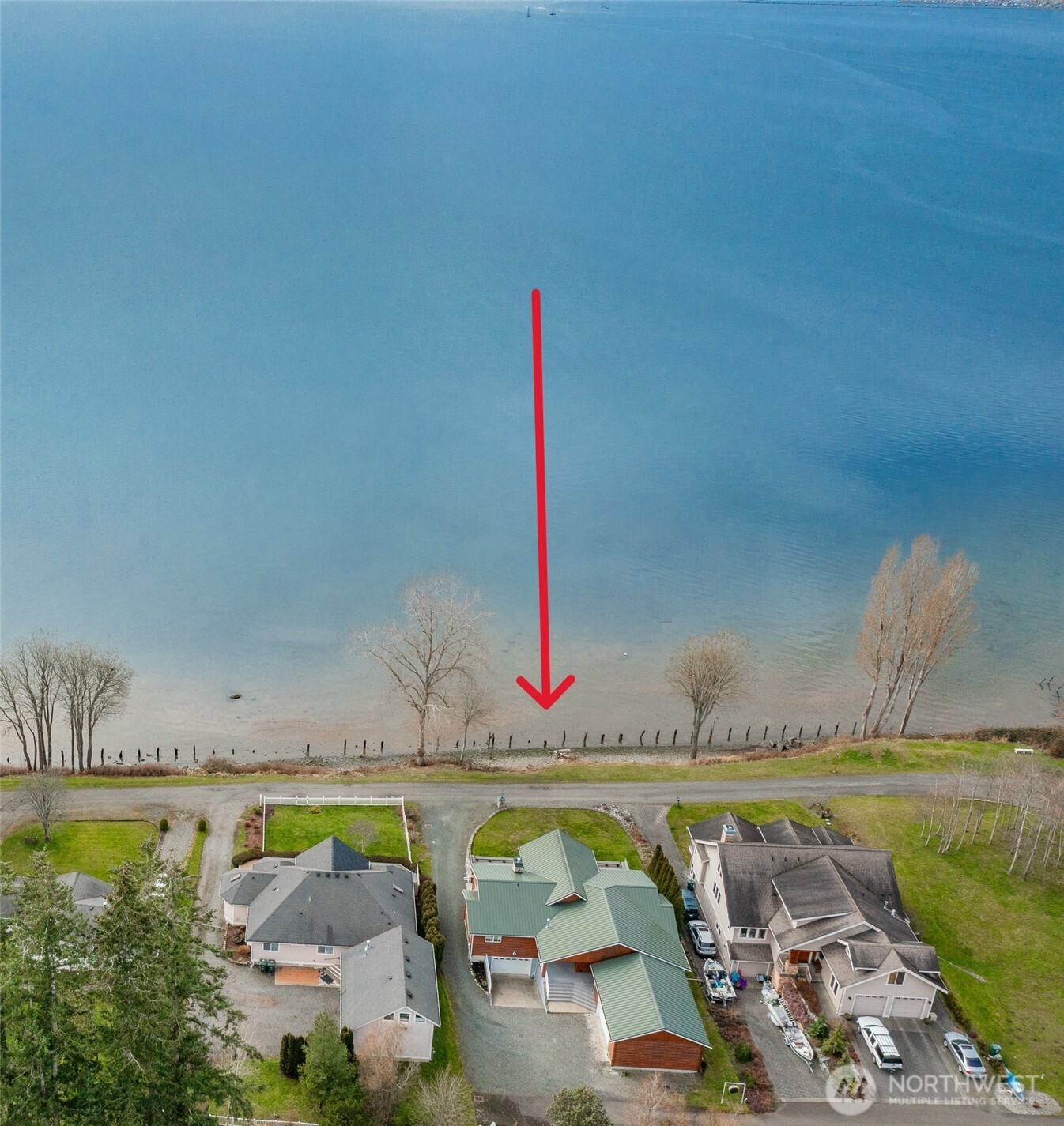 2176 Montfort Avenue