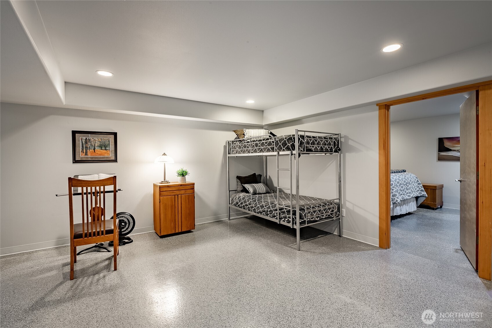 2176 Montfort Avenue