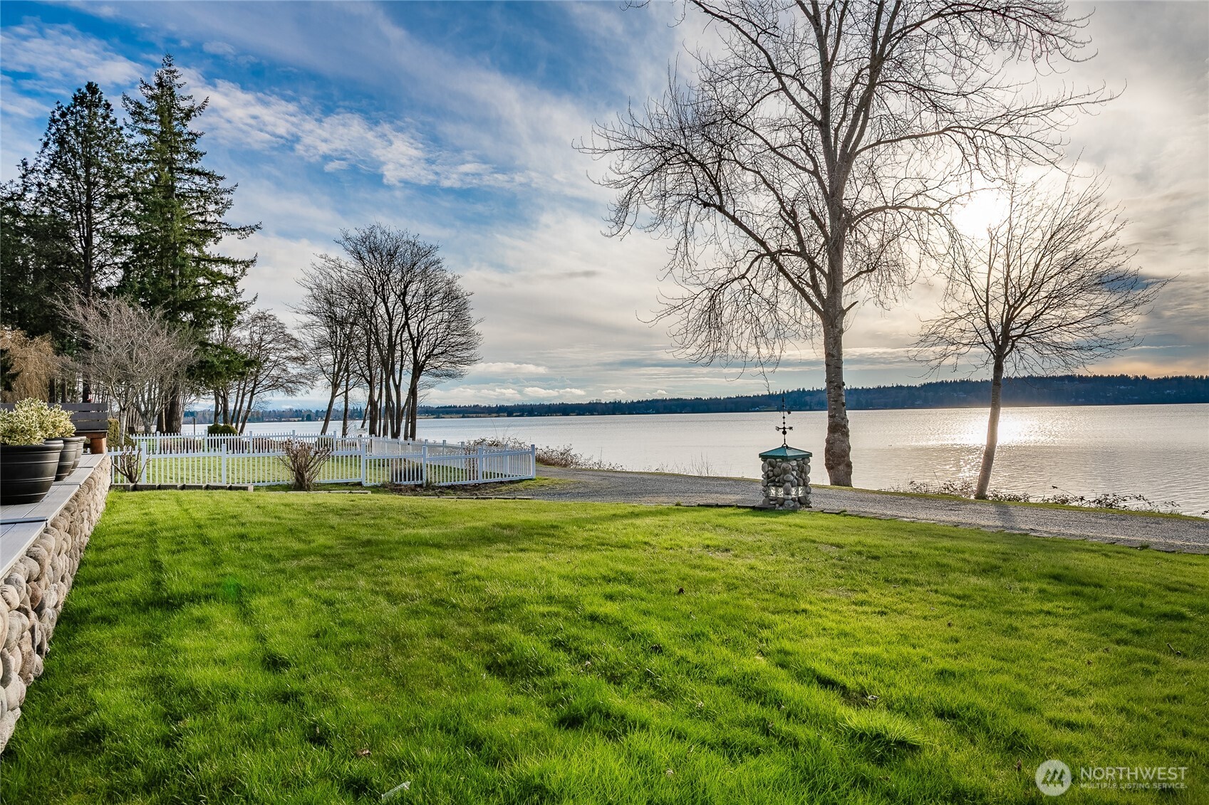 2176 Montfort Avenue