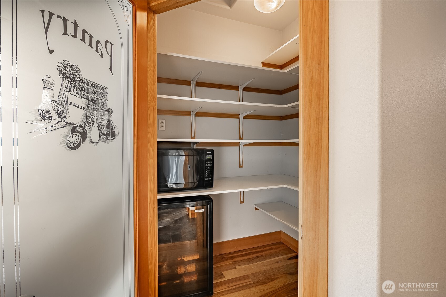 2176 Montfort Avenue