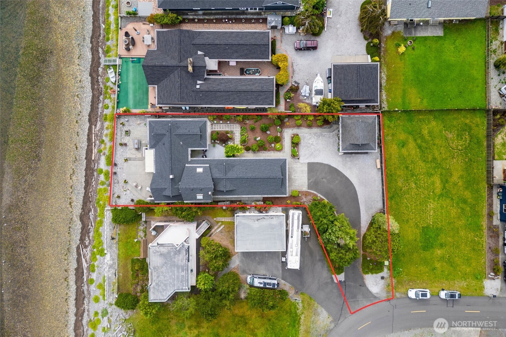 5411 Nootka Loop