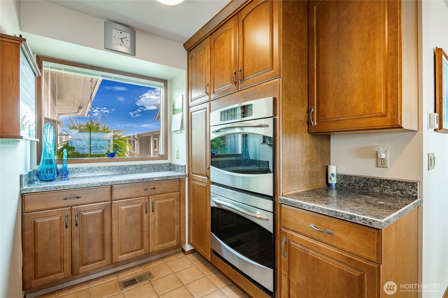 5411 Nootka Loop
