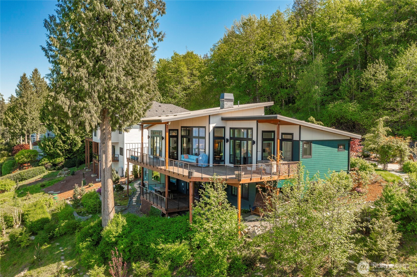 5442 Goldfinch Way