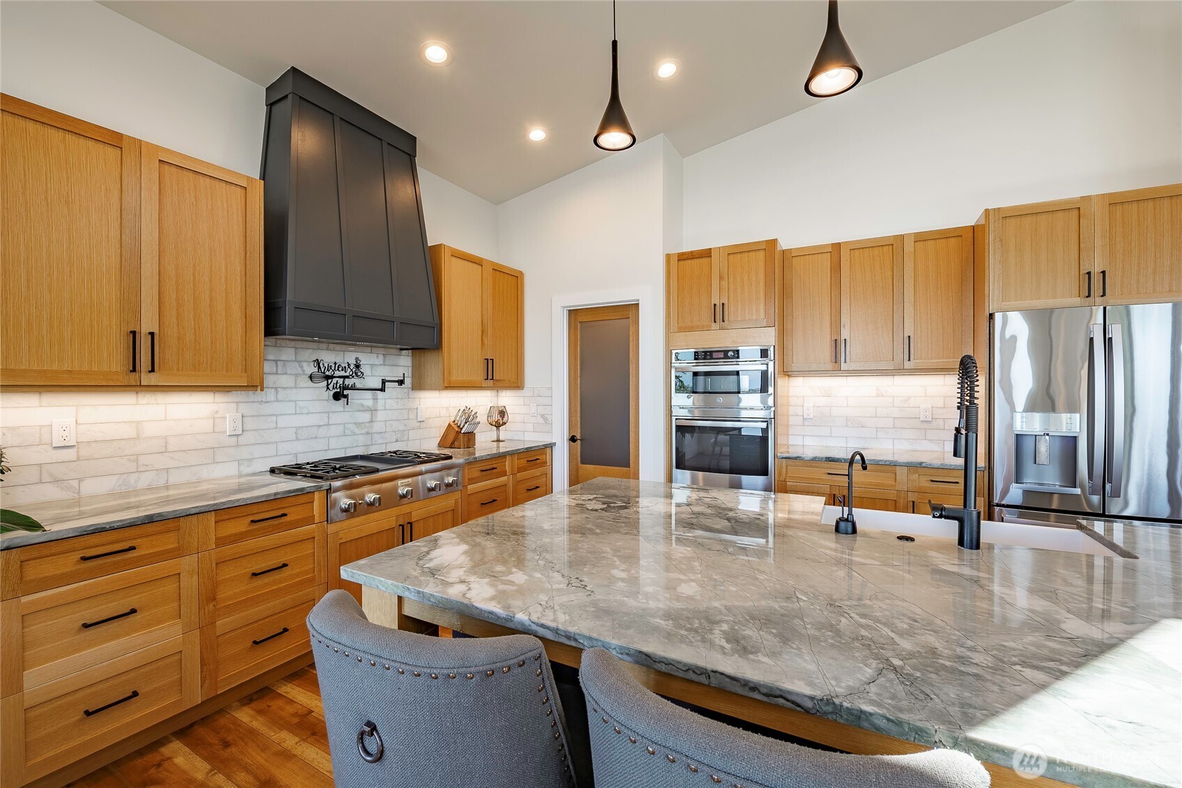 5442 Goldfinch Way
