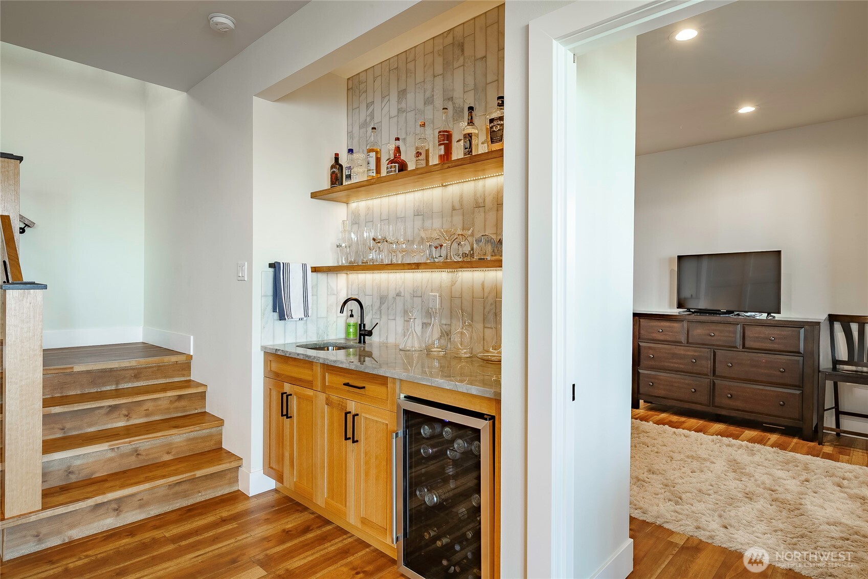 5442 Goldfinch Way