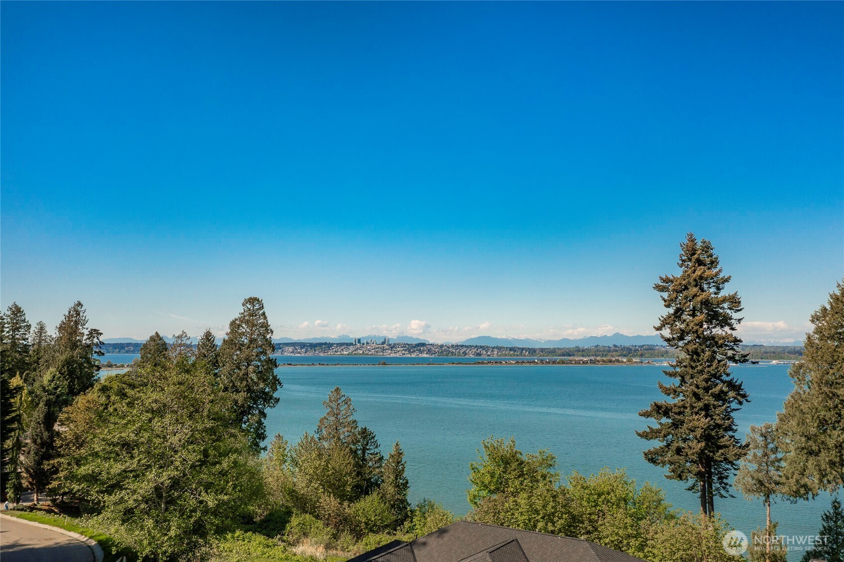5442 Goldfinch Way
