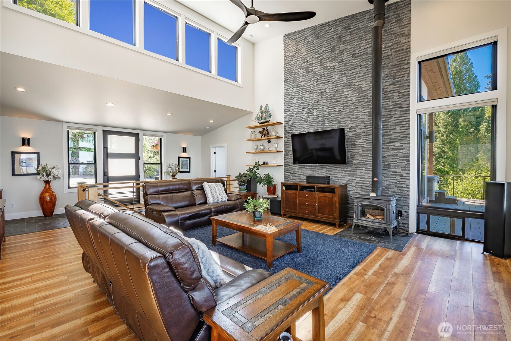 5442 Goldfinch Way