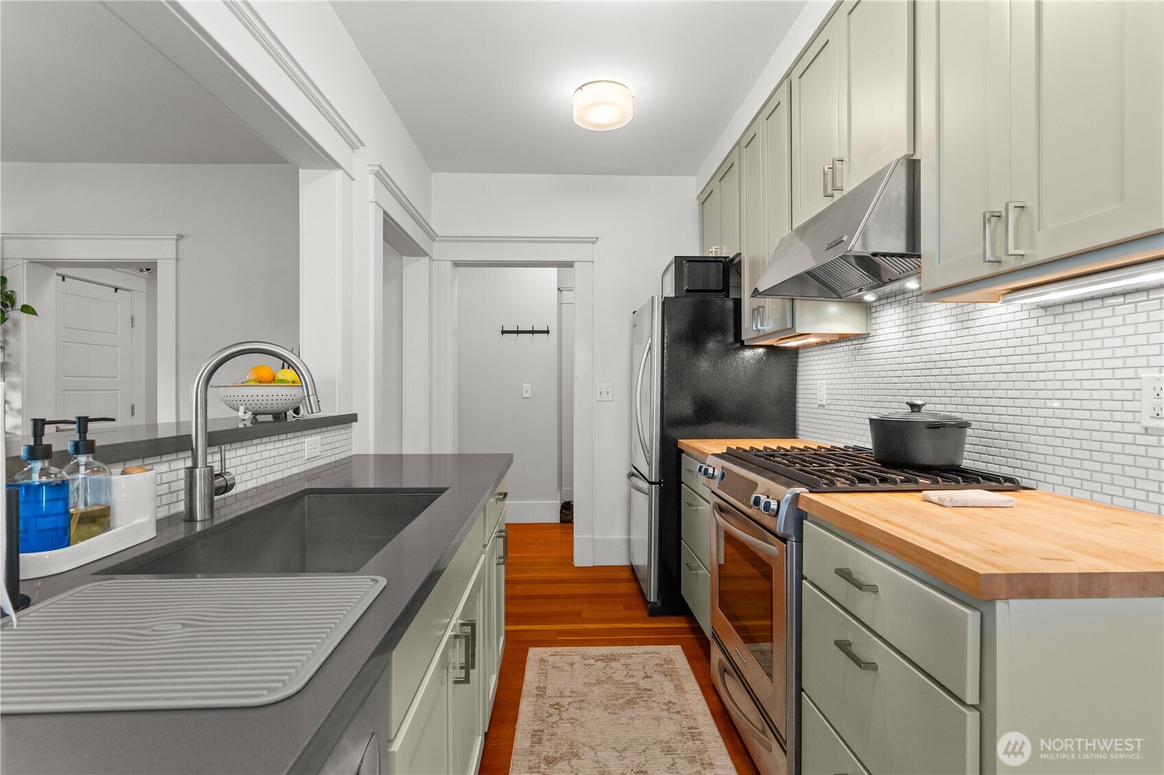 4420 Dayton Avenue N Unit: Unit 2