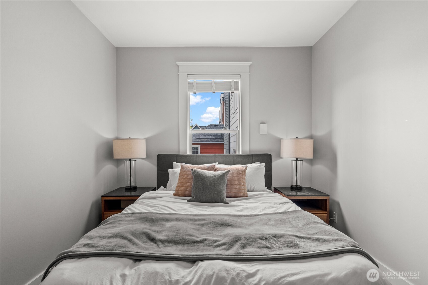 4420 Dayton Avenue N Unit: Unit 2