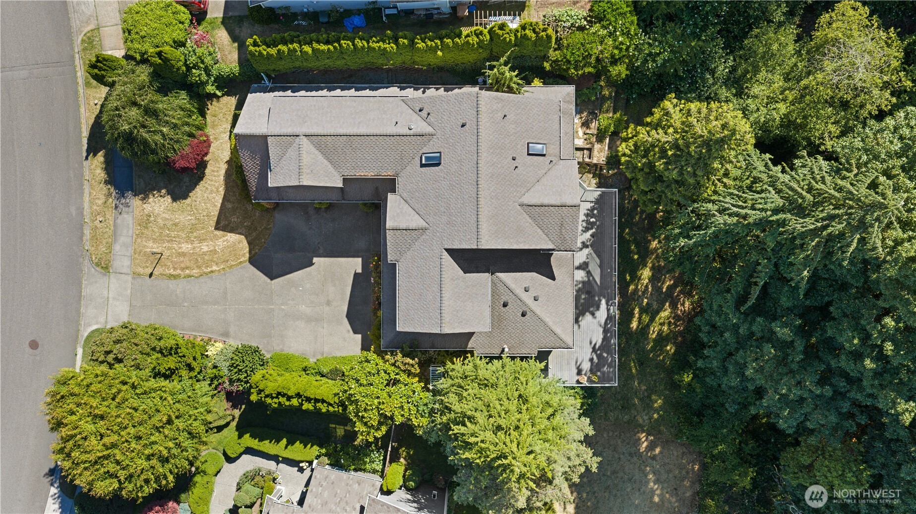 5610 Orca Drive NE