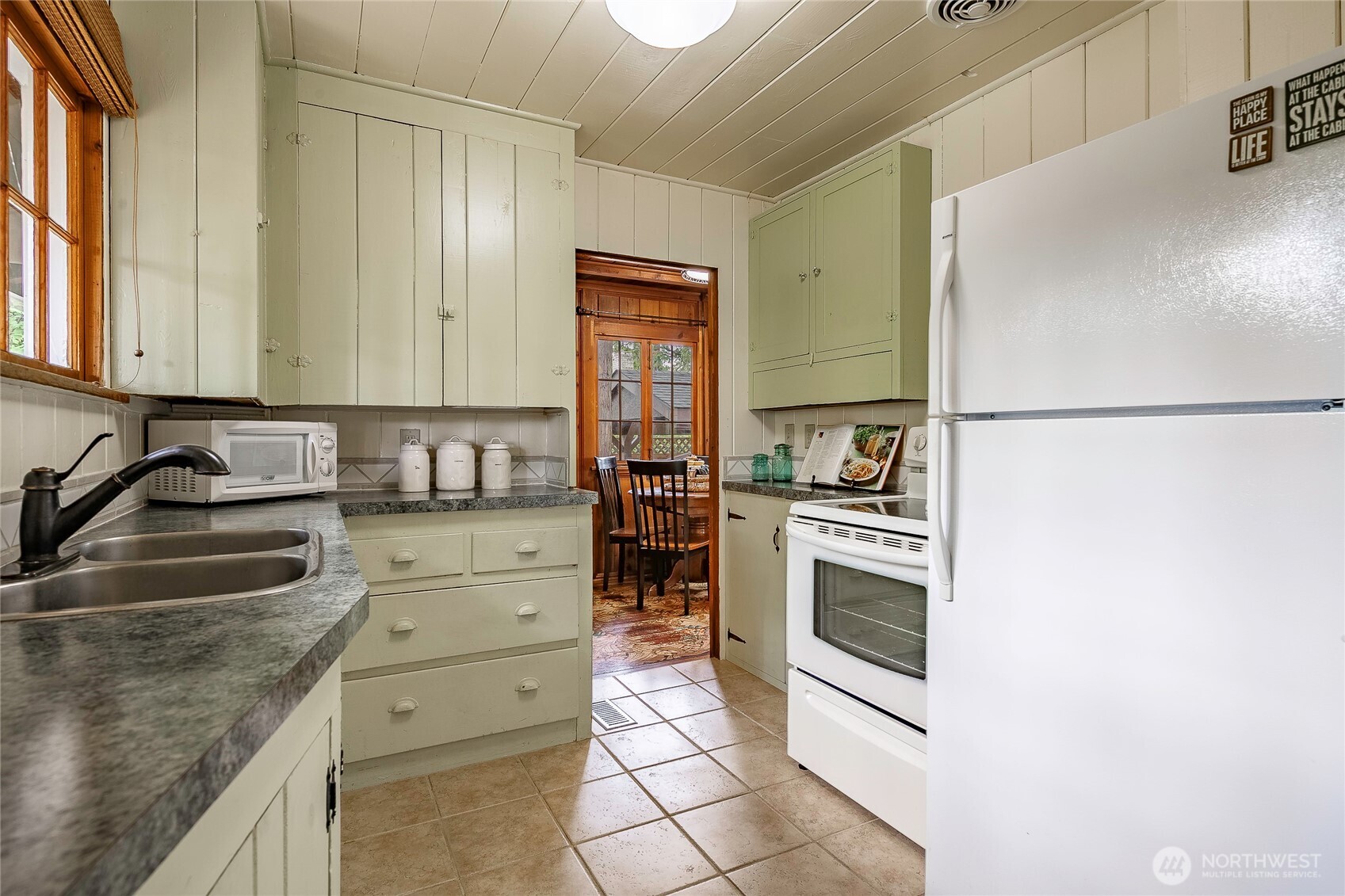4803 Cedar Lane